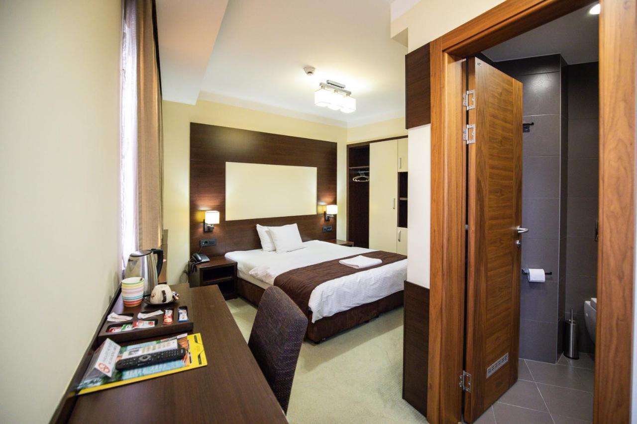 טוזלה Boutique Hotel Golden Star מראה חיצוני תמונה