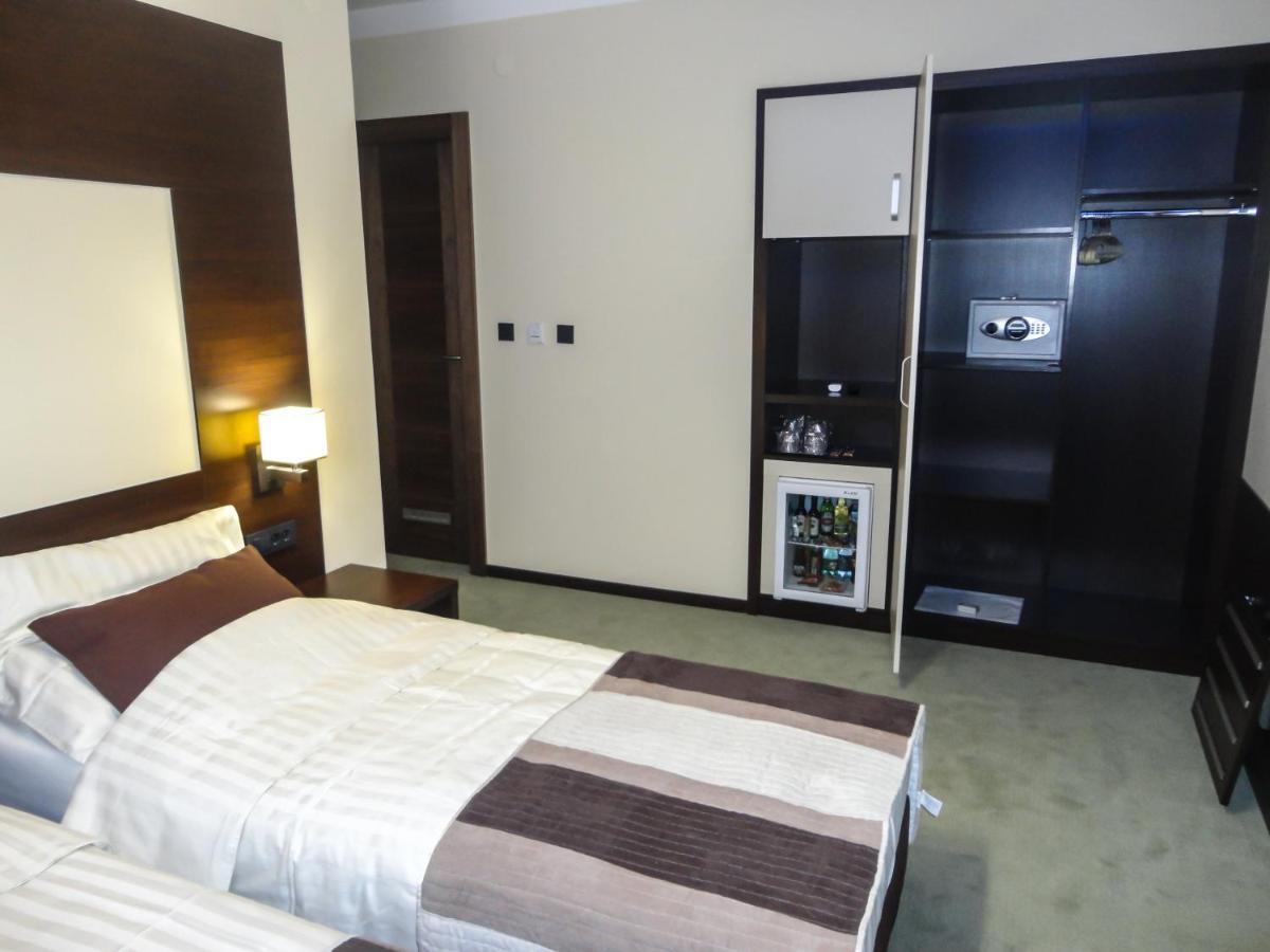 טוזלה Boutique Hotel Golden Star חדר תמונה