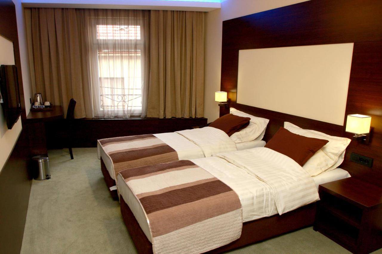 טוזלה Boutique Hotel Golden Star חדר תמונה