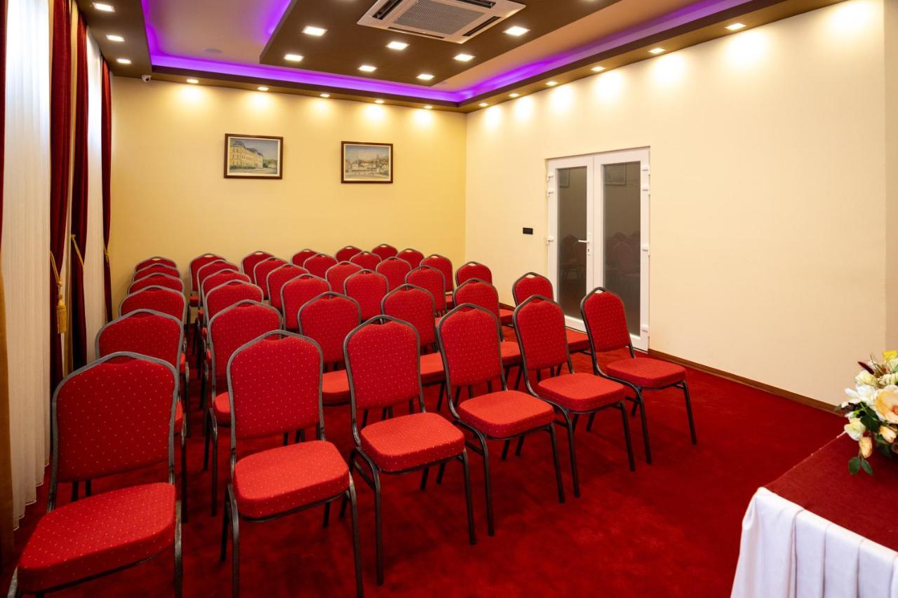טוזלה Boutique Hotel Golden Star מראה חיצוני תמונה
