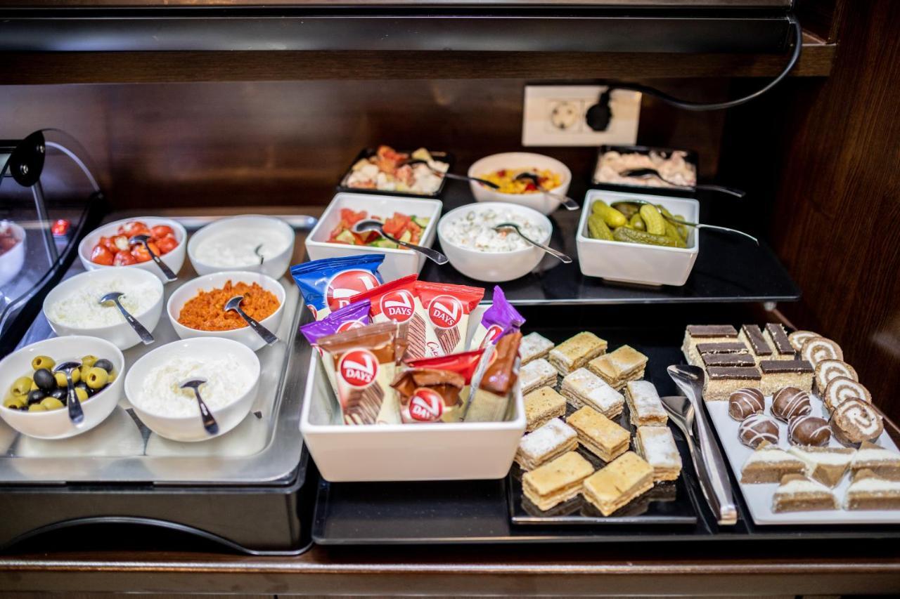 טוזלה Boutique Hotel Golden Star מראה חיצוני תמונה