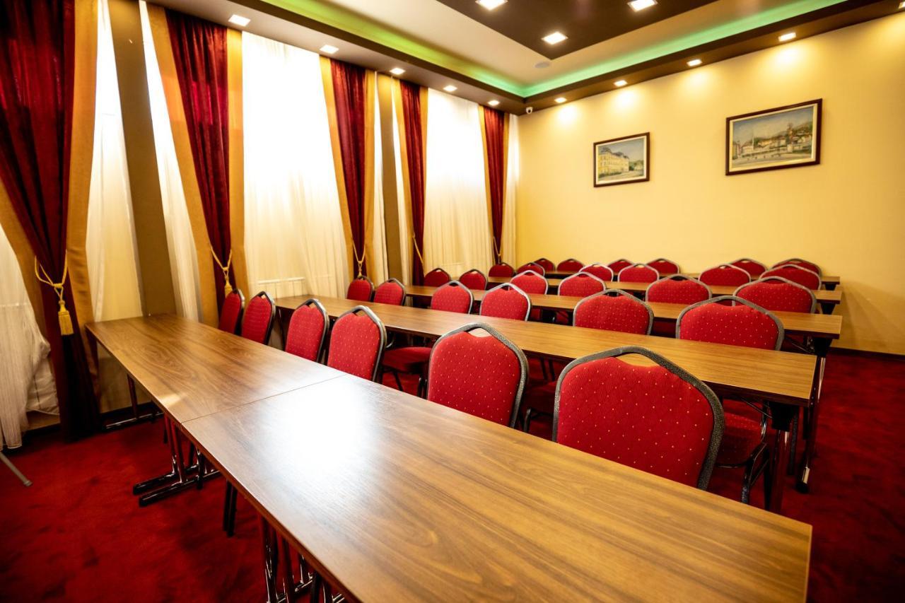 טוזלה Boutique Hotel Golden Star מראה חיצוני תמונה